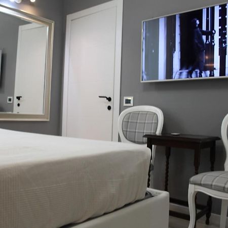 Jacuzzi Apartament By Parmacentro B&B Εξωτερικό φωτογραφία