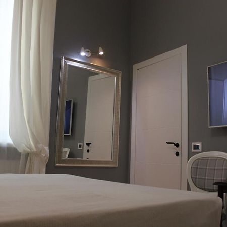 Jacuzzi Apartament By Parmacentro B&B Εξωτερικό φωτογραφία