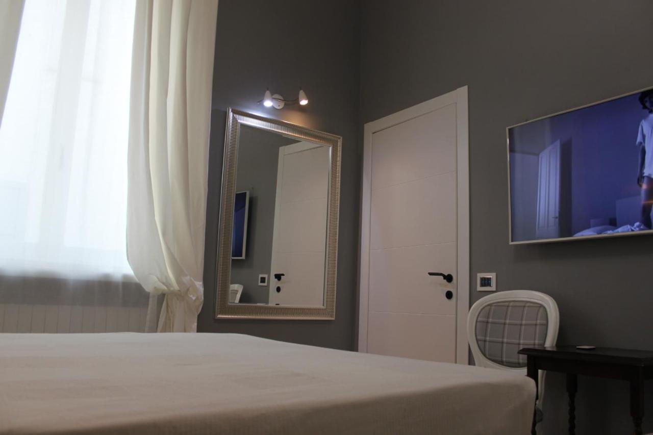 Jacuzzi Apartament By Parmacentro B&B Εξωτερικό φωτογραφία