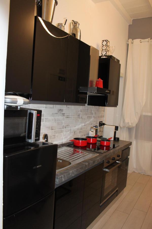 Jacuzzi Apartament By Parmacentro B&B Εξωτερικό φωτογραφία