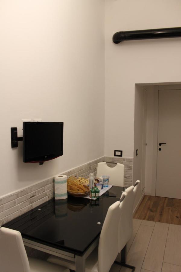 Jacuzzi Apartament By Parmacentro B&B Εξωτερικό φωτογραφία