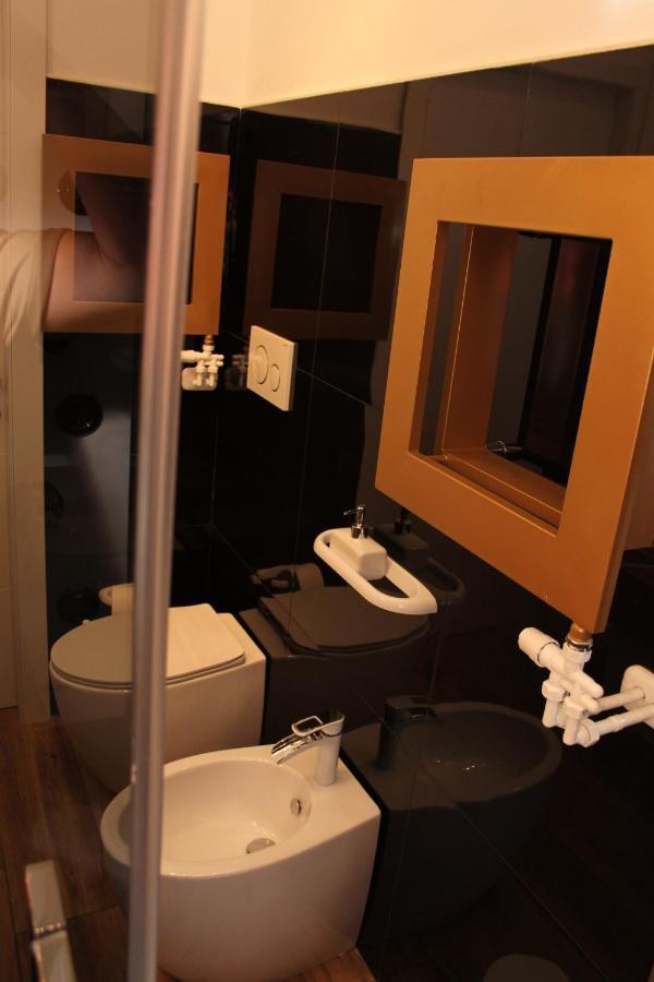 Jacuzzi Apartament By Parmacentro B&B Εξωτερικό φωτογραφία