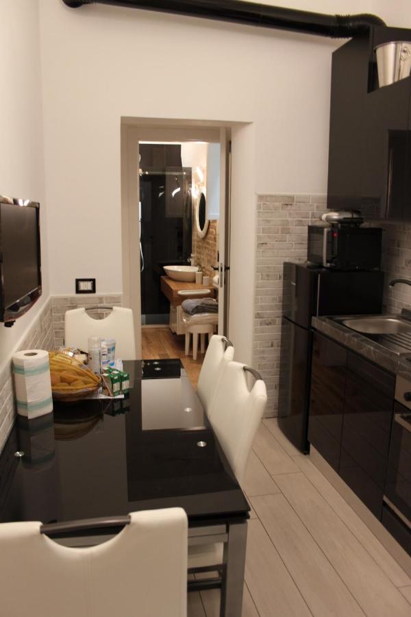 Jacuzzi Apartament By Parmacentro B&B Εξωτερικό φωτογραφία