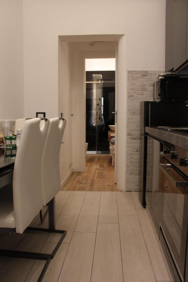 Jacuzzi Apartament By Parmacentro B&B Εξωτερικό φωτογραφία