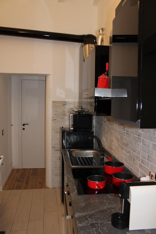 Jacuzzi Apartament By Parmacentro B&B Εξωτερικό φωτογραφία